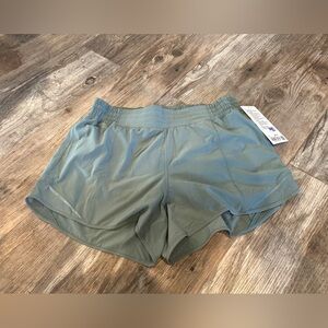 NEW with tags! Lululemon Hotty Hot High-Rise Lined Short 4"
Crater Blue sz 14